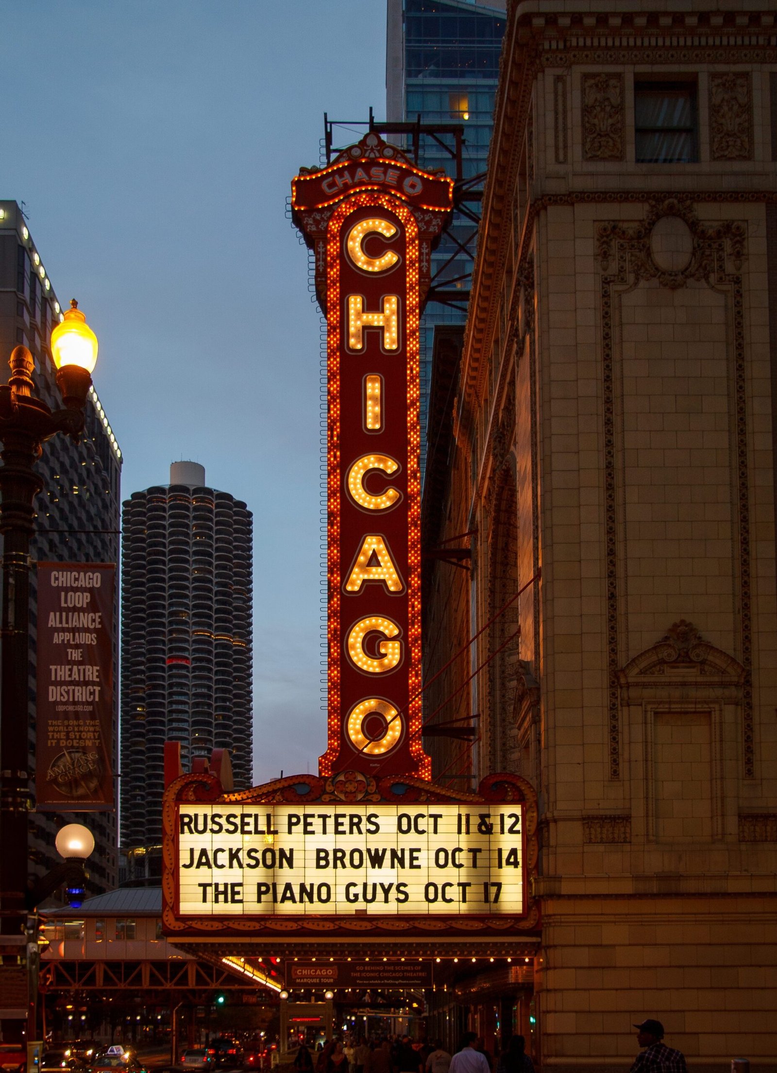 neon chicago sign